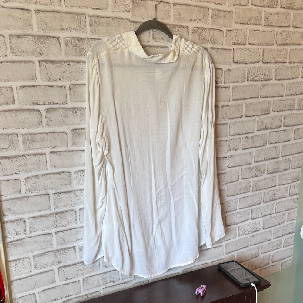 Spense White Button-Down Blouse - image 4